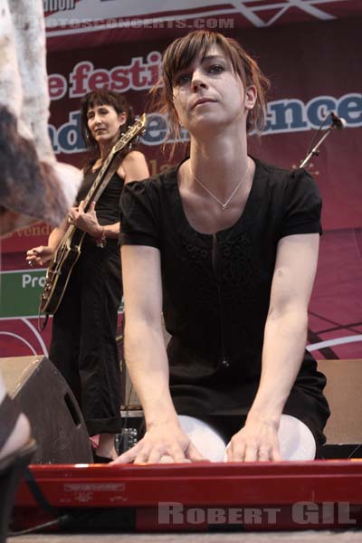 CLAIRE DITERZI - 2008-07-25 - PARIS - Paris Plage (Pont de Sully) - 